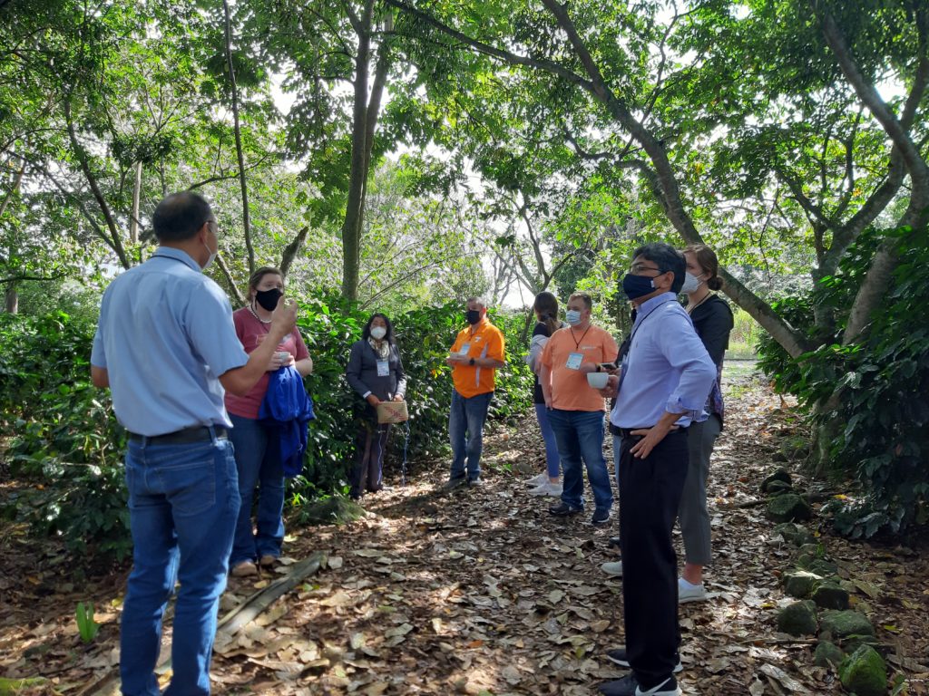 Undergraduate Students and Assistant Professor Carlos Trejo-Pech on study abroad course in State of Veracruz, Mexico